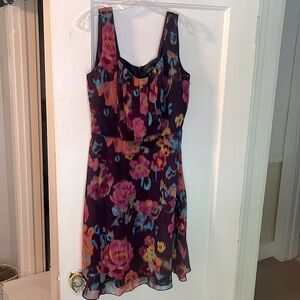 Tahari sleeveless, fully lined dress. Size 10
